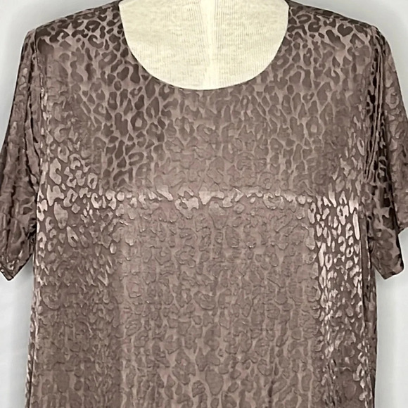 Lost April Taupe Animal Print Short Sleeve Shift Dress - Size Large - NEW - Picture 2 of 7